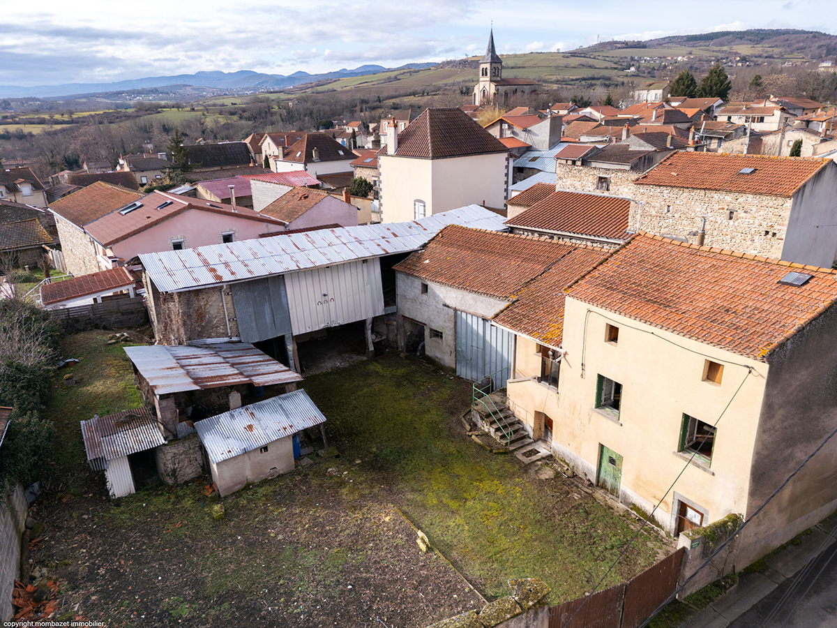 Maison 3 pièces 78 m² · à Gimeaux · 77,8 m² · 135 000 €